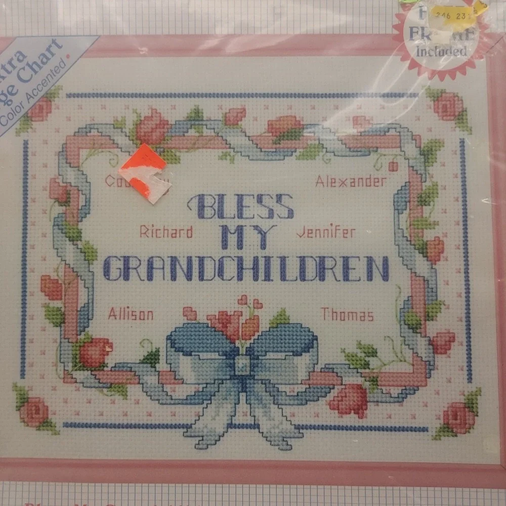 StitchableS Bless My Grandchildren Cross‎ Stitch Kit Frame Included 1992 Read!